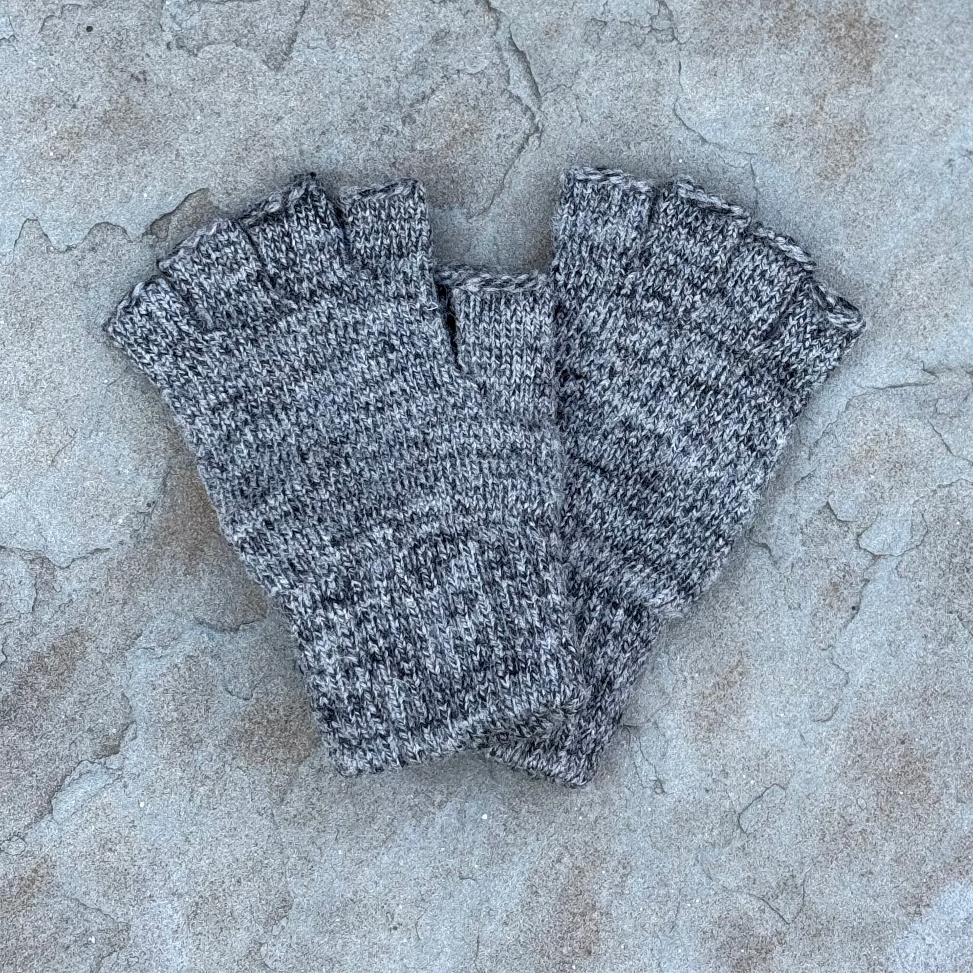 Fingerless Glove w/ Deer Skin - Charcoal Tweed w/Black