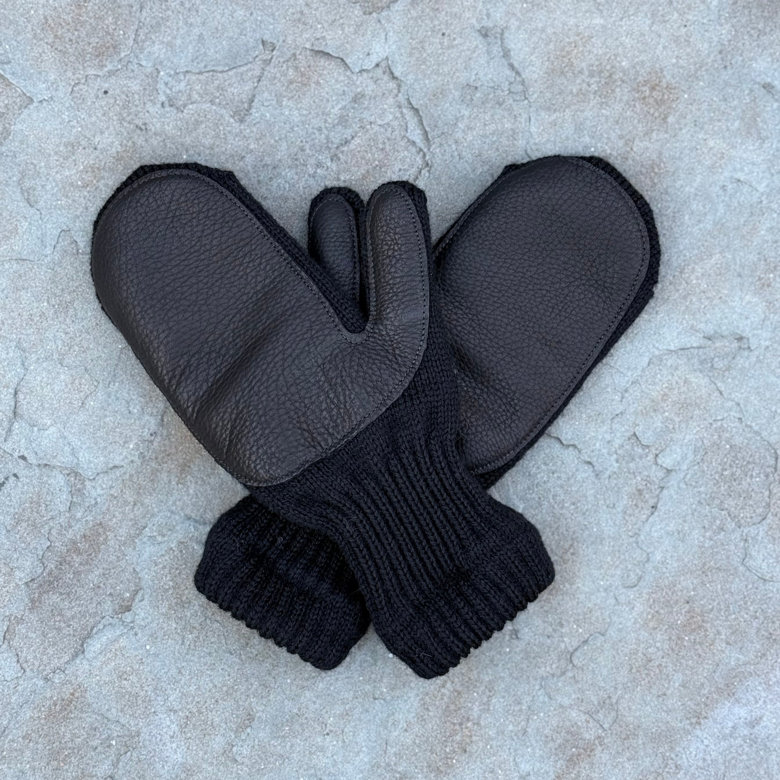 Mitten w/Deer Skin - Black w/Black