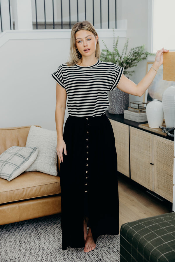 Button Front Slit Maxi Skirt in Black