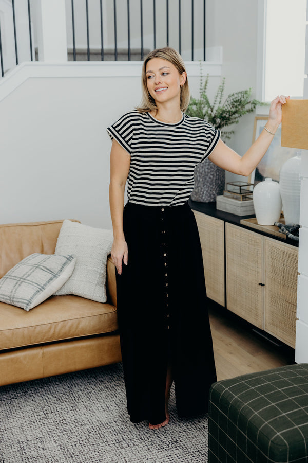 Button Front Slit Maxi Skirt in Black
