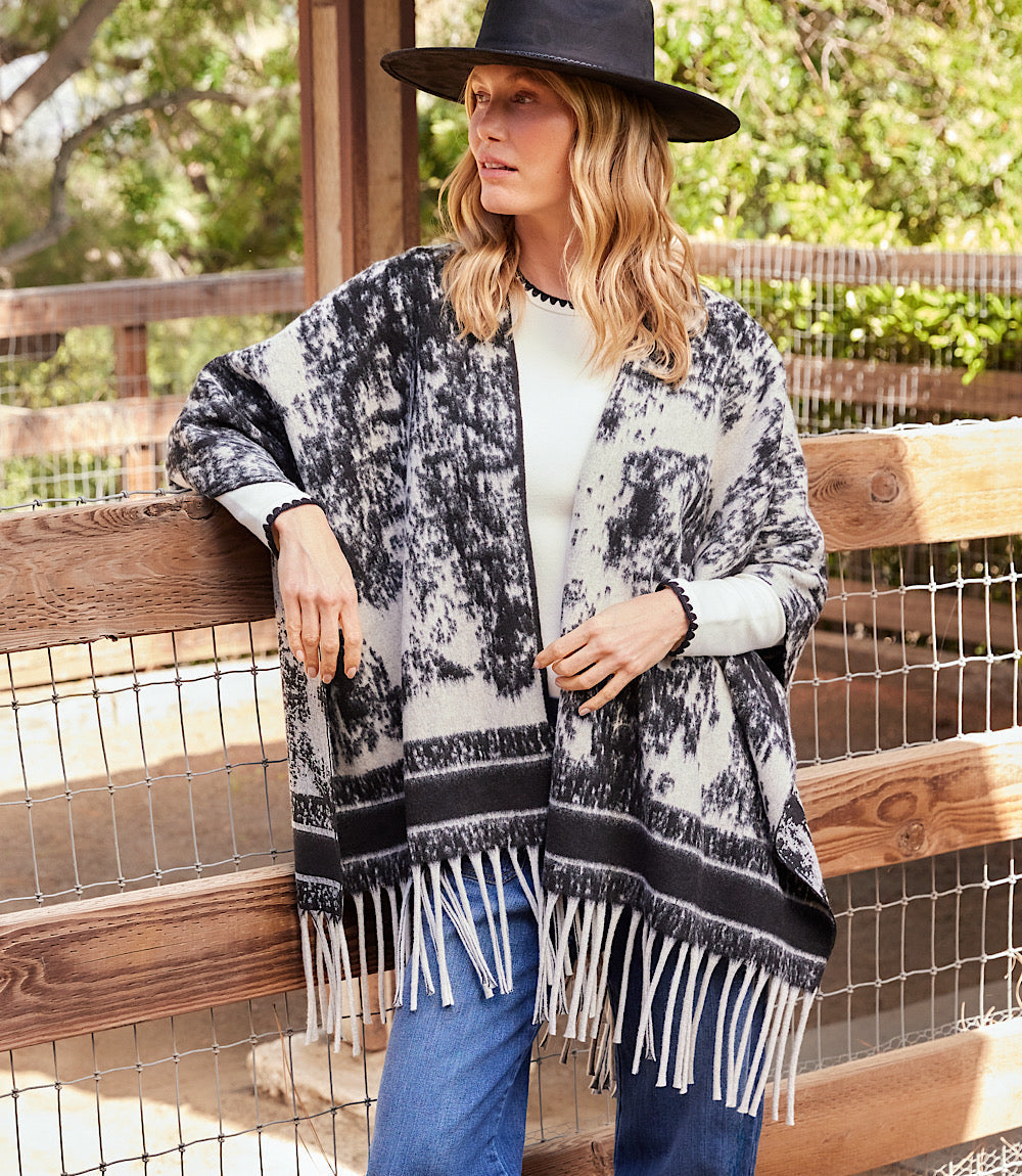 Brushed Jacquard Knit Fringe Poncho - Ecru w/ Black