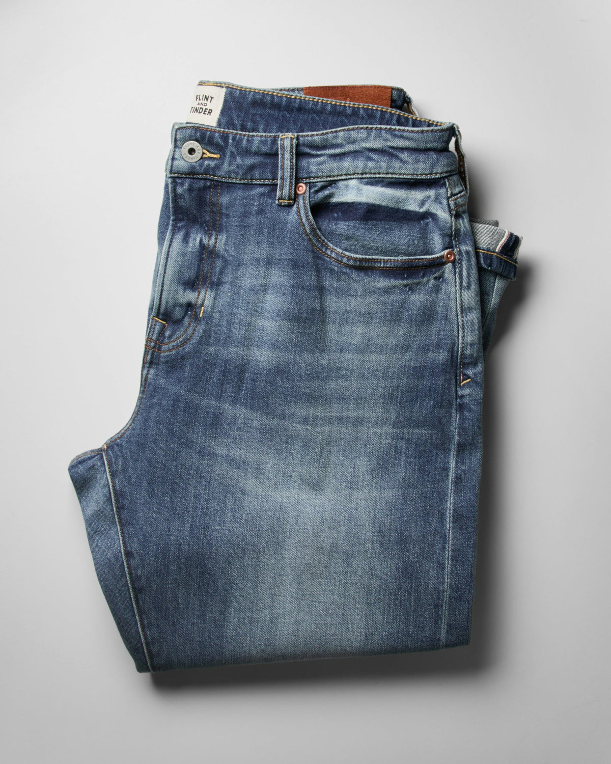 Stretch Selvedge Denim Jean - Straight Fit - Light Wash