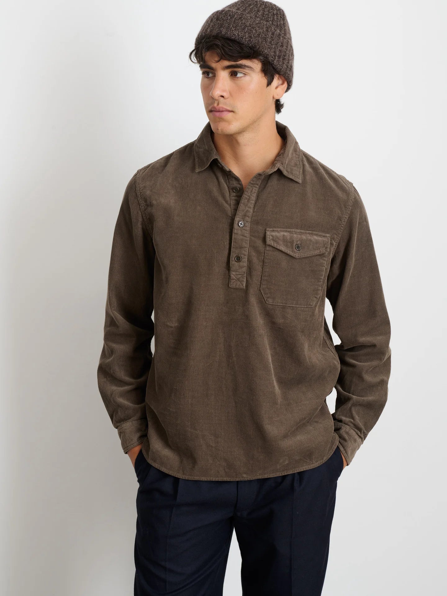 Carter Popover in Fine Wale Corduroy - Umber