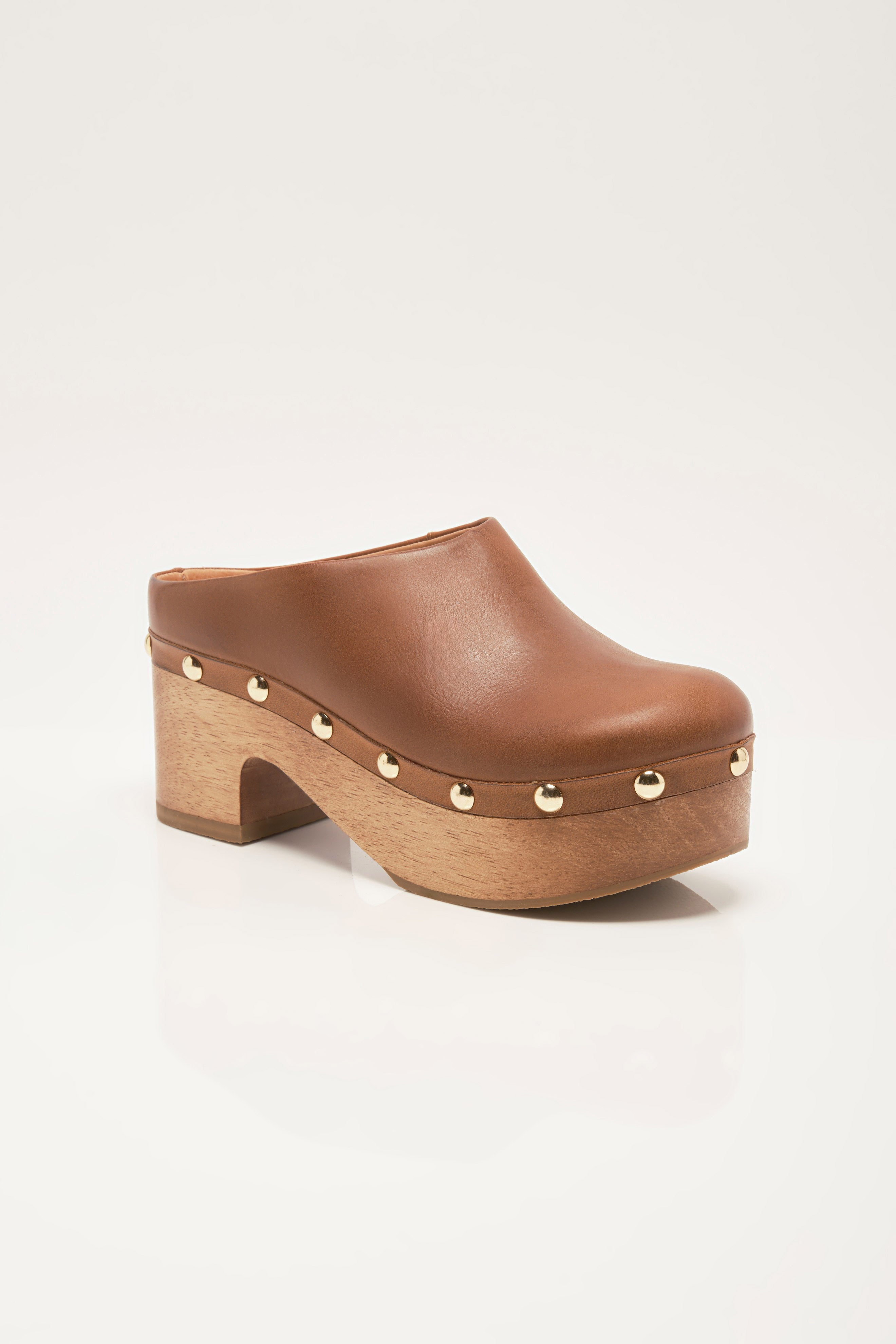 Calli Clog in Milk Chocolate Leather