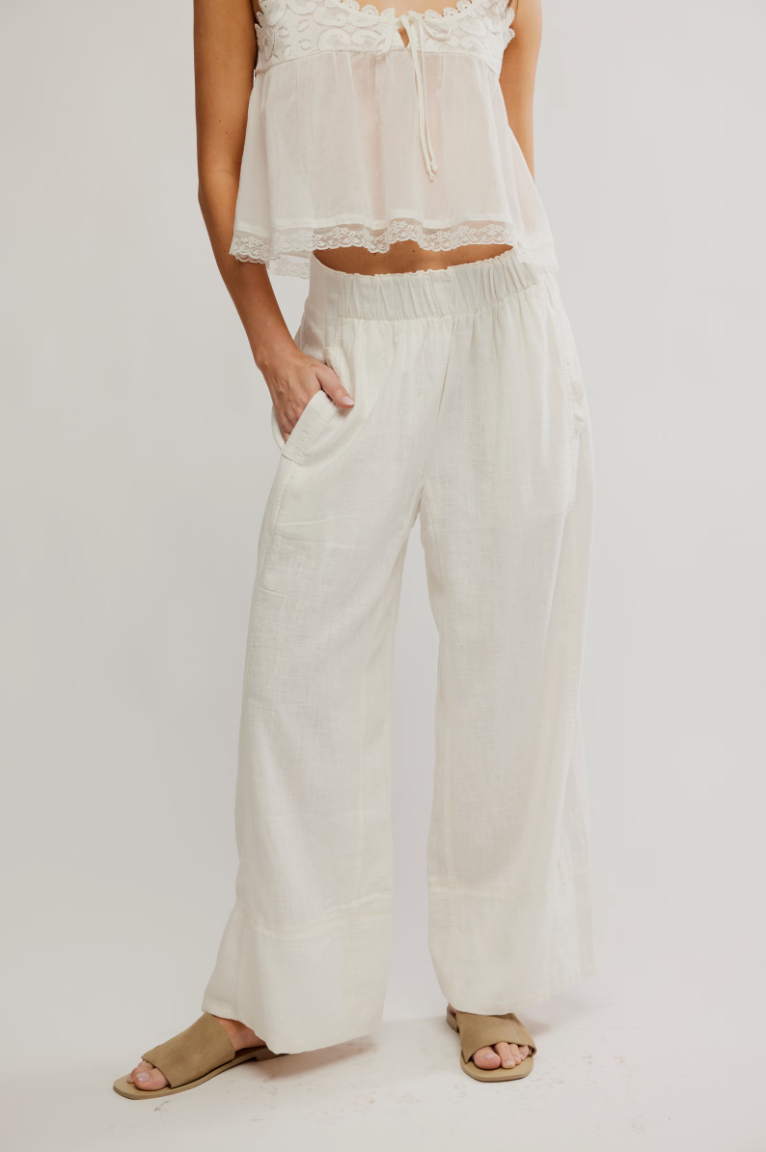 Days End Linen Pull Up in Clean Ivory