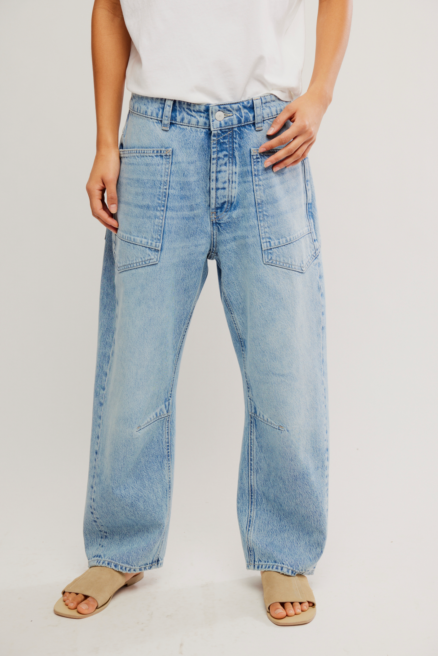 Minimalist Moxie Boyfriend Barrel Jean in County Fair