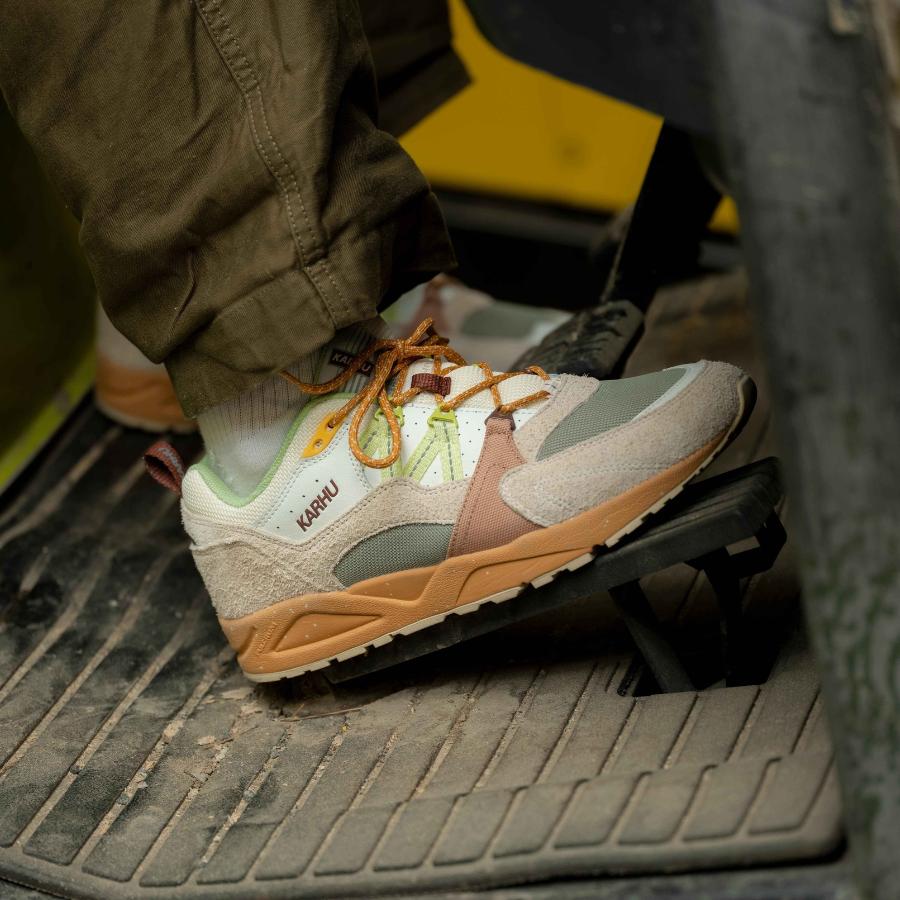 Fusion 2.0 Sneaker - Turtledove / Shadow Lime