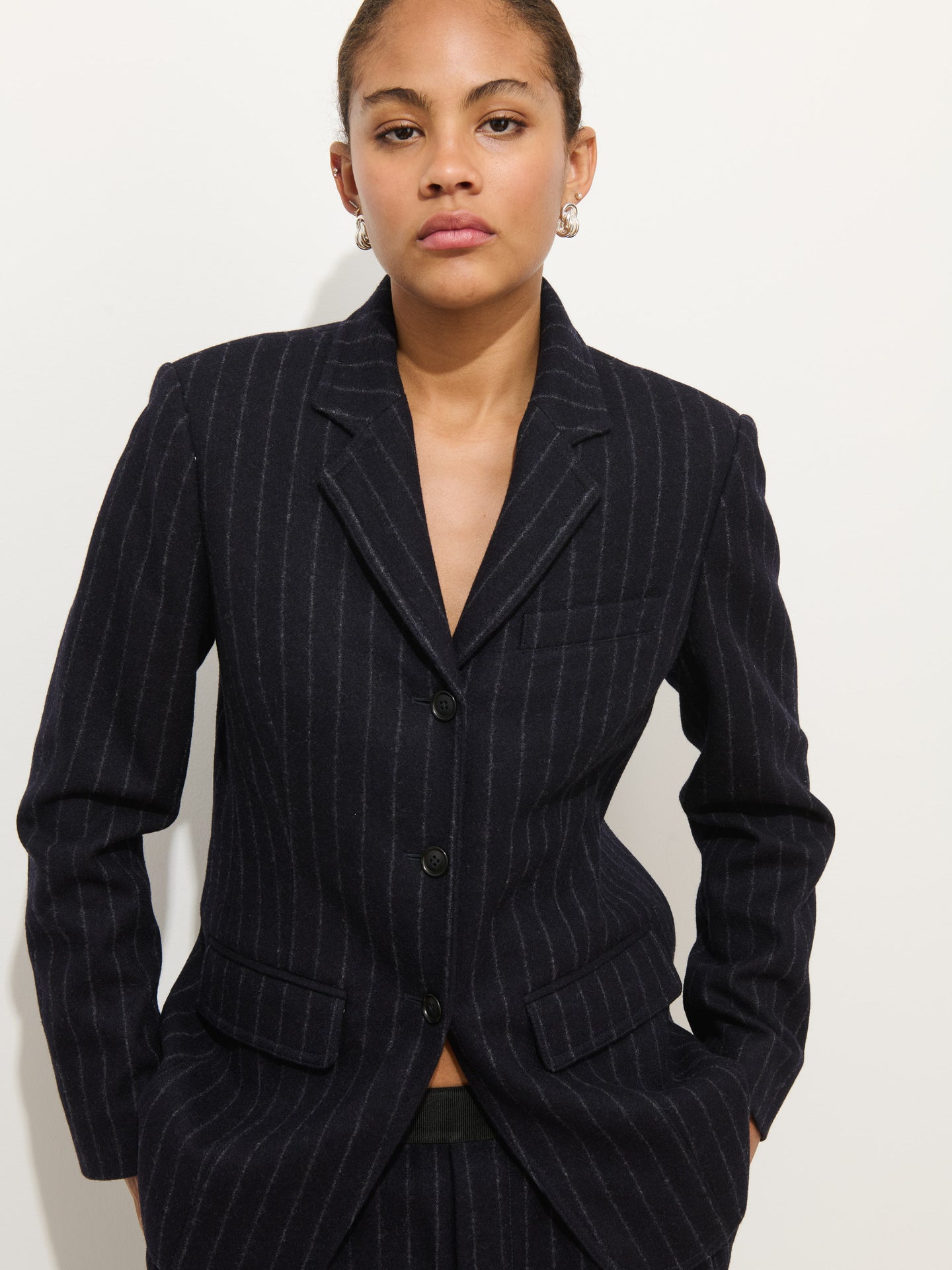 Chalkstripe Primrose Blazer in Wool - Navy/Chalk