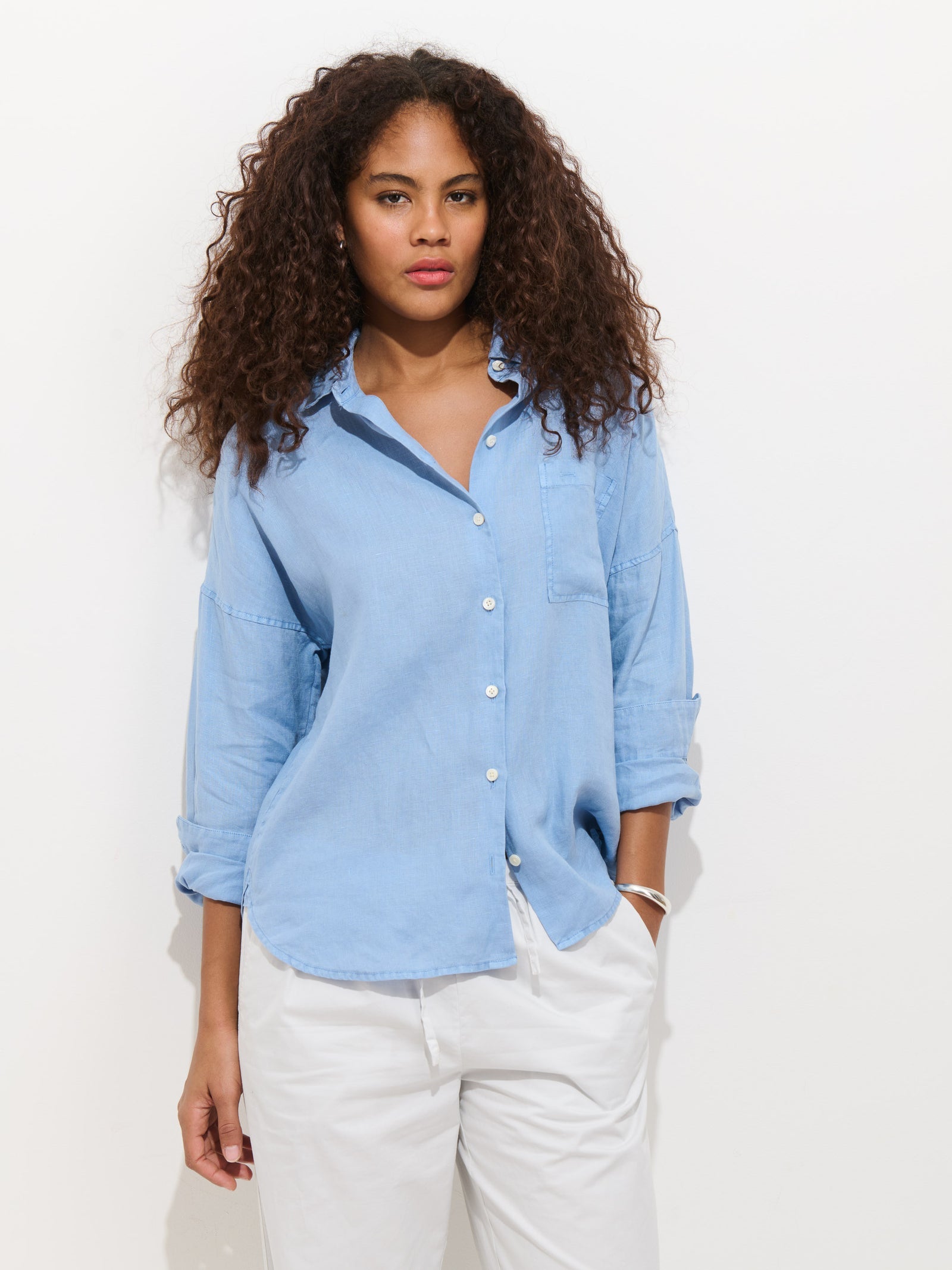Jo Shirt in Linen - Bel Air Blue
