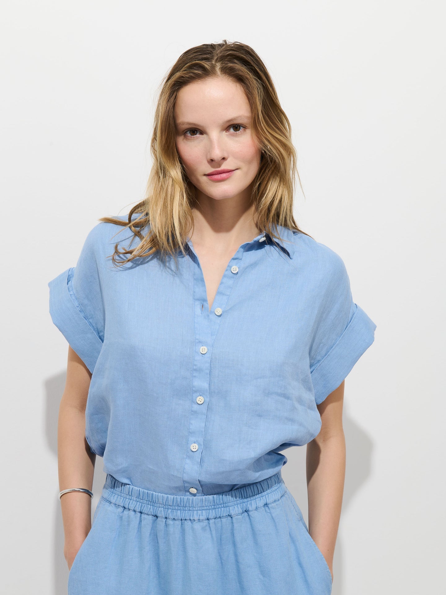Maddie Blouse in Linen - Bel Air Blue