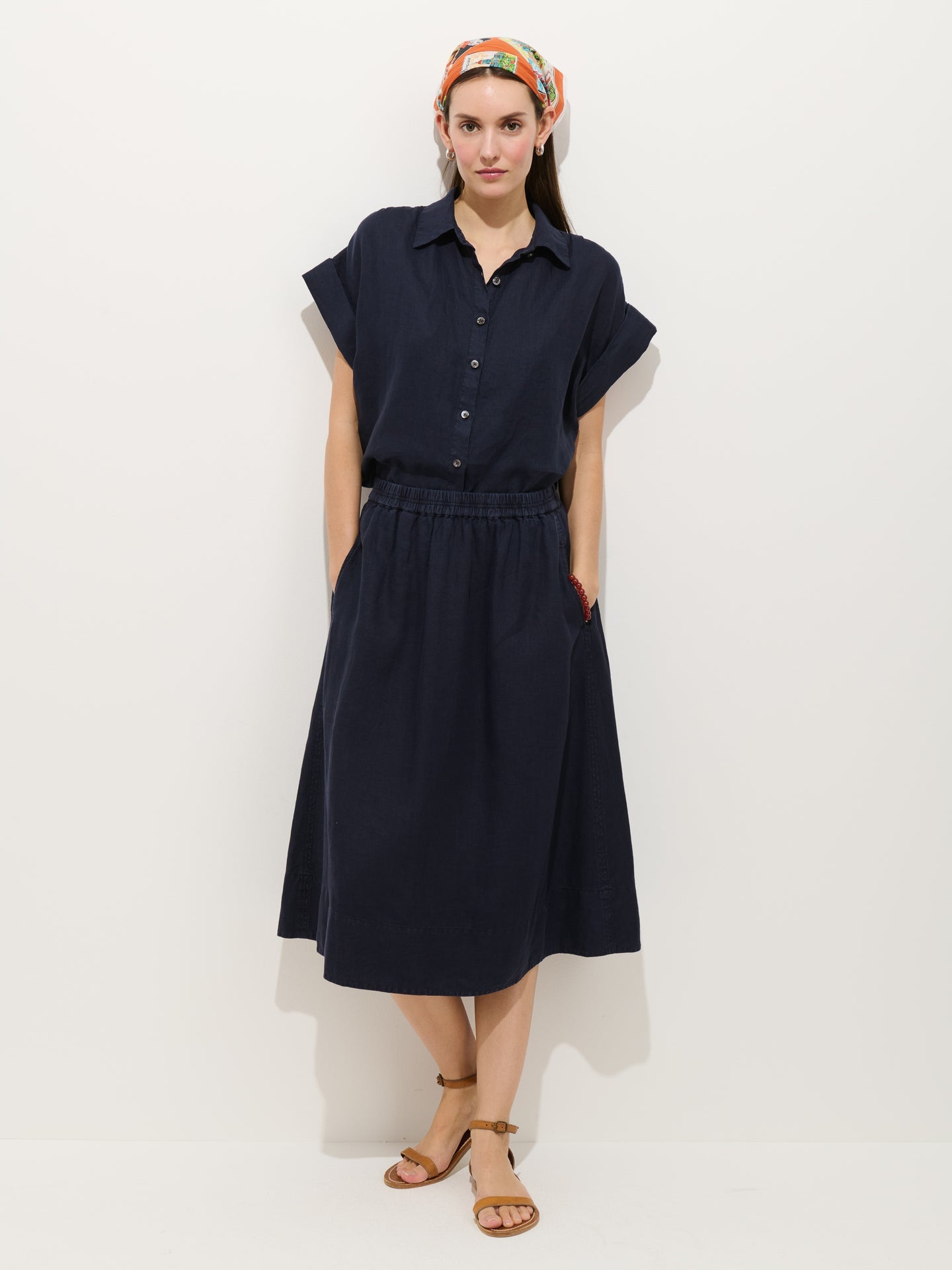 Maddie Skirt in Linen - Dark Navy