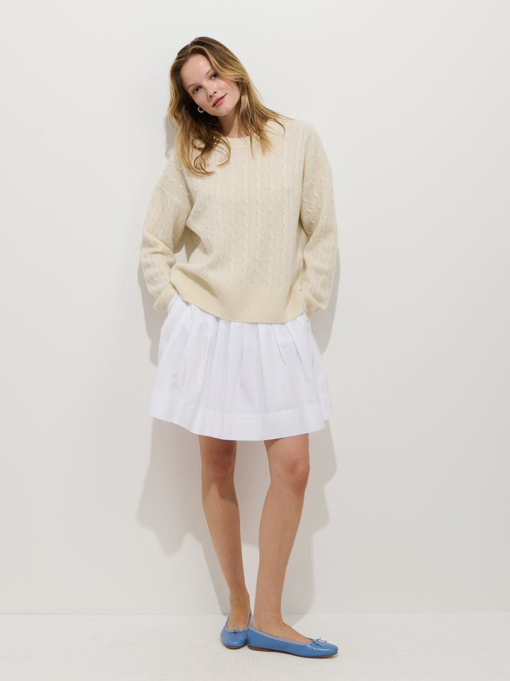Charlie Cable Sweater in Cashmere - Cloud