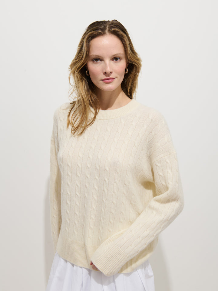 Charlie Cable Sweater in Cashmere - Cloud