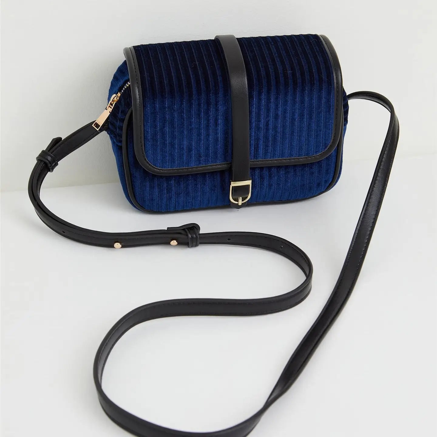 Vivianne Velvet Camera Purse - Sapphire Blue