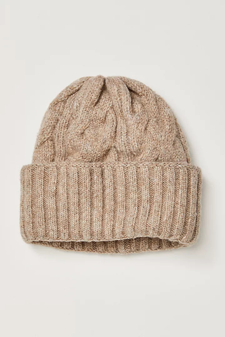 Coast Line Beanie in Fawn