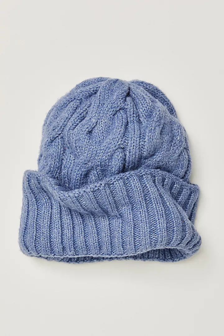 Coast Line Beanie in Blue