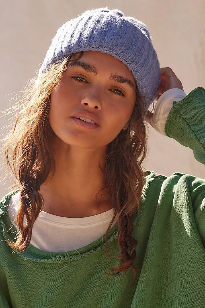 Coast Line Beanie in Blue